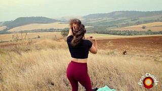 Ana HOT - Public Ass🍑 Play