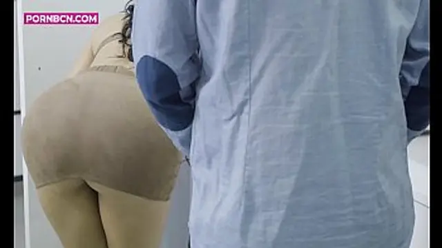 A divorced milf craves rough sex &mdash;  seduces the appraiser in her ex′s home &mdash;  big tits and ass🍑 fetish