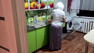 Stepmom gets anal👌 fucked and rides her massive ass🍑 on stepson's cock🍆