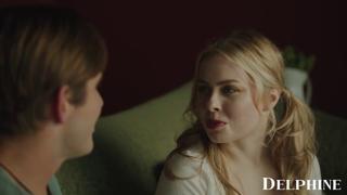 Blonde teen seducingly ravishes stranger's massive cock🌭 on hot sex session