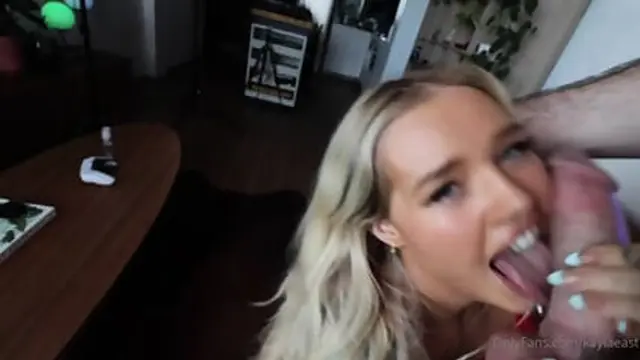 Tight Pussy🌮️ Stretching Hot Teen