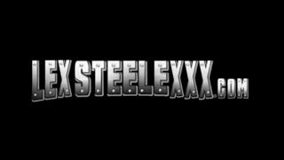Lexington Steele Ravishes Sarah Vandella Regardless of Tightness!
