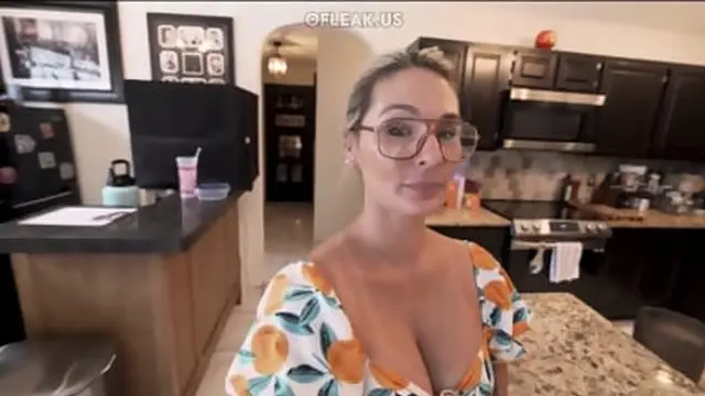 milf′s Pleasure During Divorce - Mandy Rhea