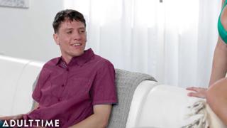 Ryan Keely Succumbs to Rion King's Dominant Fisting Domination