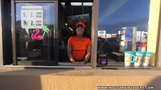 Blowjobs, deepthroating, and cocksucking galore as PRO Jayla Foxx gets serviced by Popeye's