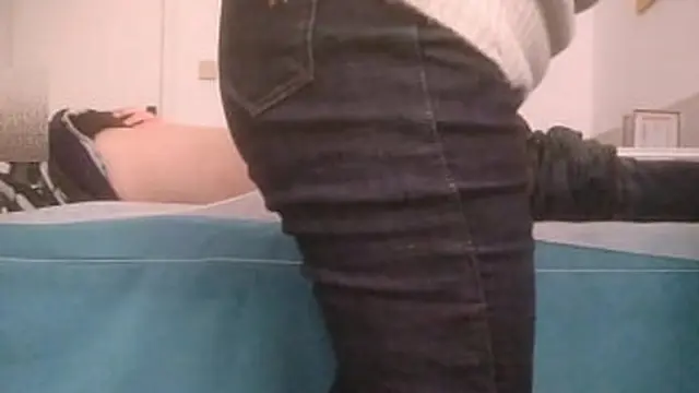 Hooking up with middle-aged milfs at massage joints for naughty😈 oral😜 play