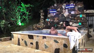 Slutty XXX jacuzzi tryst with Lola Hendricks, three some freakout