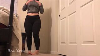 Bea York Abandons Gym For Hot Session With You!