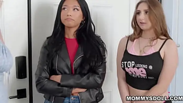 Kimmy Kimm friends seduces her stepmom SIri Dahl